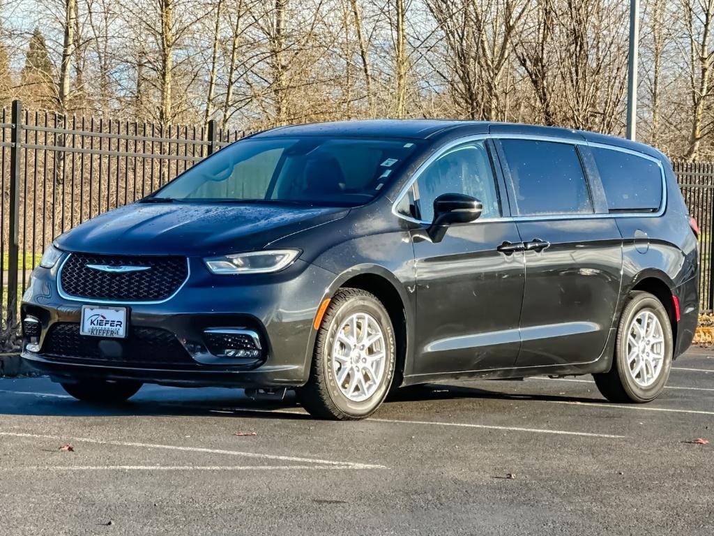 used 2023 Chrysler Pacifica car, priced at $23,695