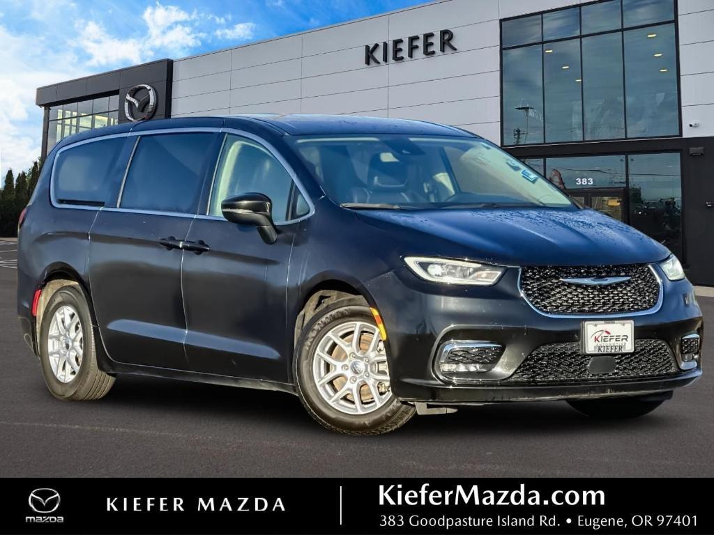 used 2023 Chrysler Pacifica car, priced at $23,695