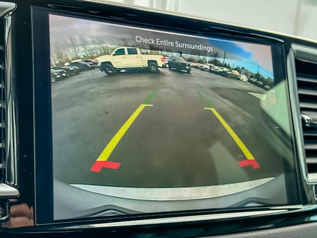 used 2024 Chrysler Pacifica car, priced at $27,953