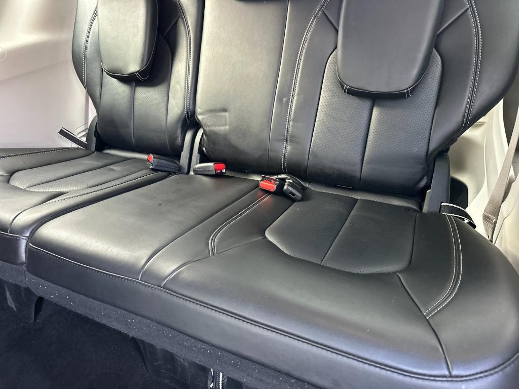 used 2024 Chrysler Pacifica car, priced at $27,953