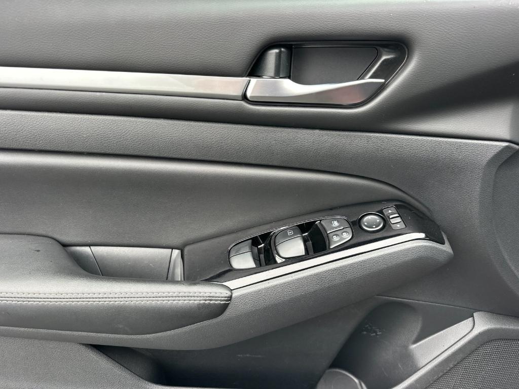 used 2023 Nissan Altima car, priced at $21,466