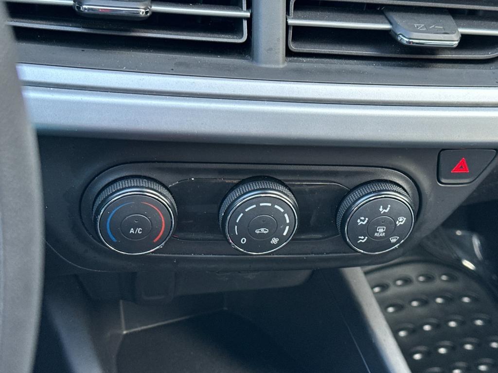 used 2025 Chevrolet Trax car, priced at $19,993