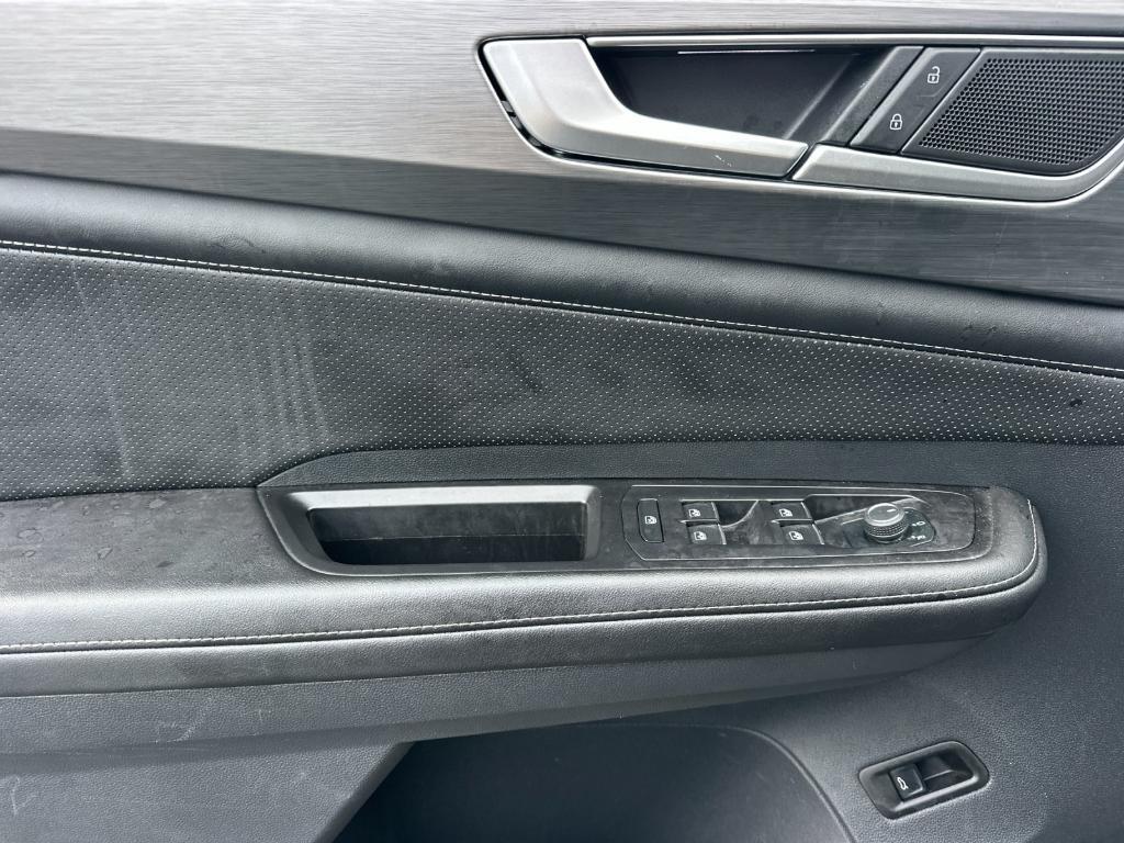 used 2024 Volkswagen Atlas Cross Sport car, priced at $28,563