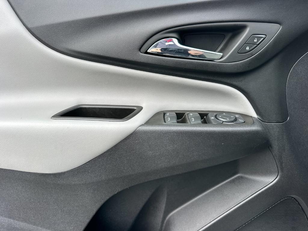 used 2024 Chevrolet Equinox car, priced at $20,976