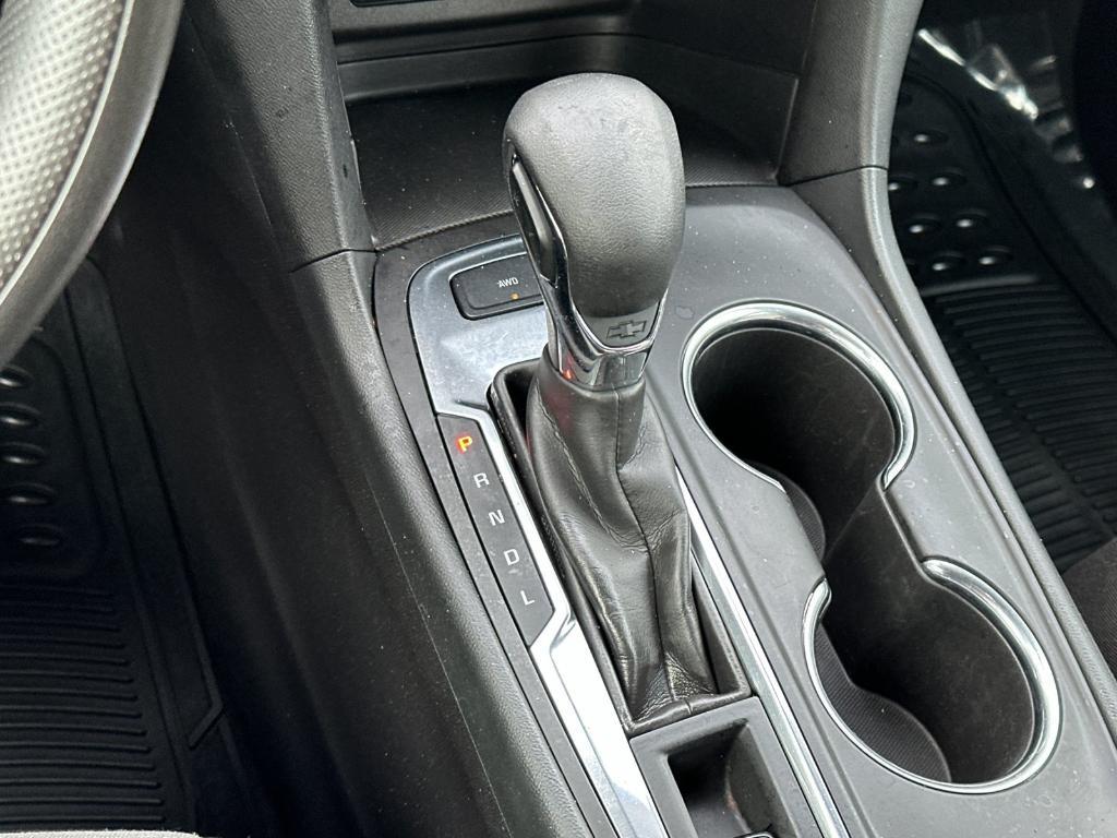 used 2024 Chevrolet Equinox car, priced at $20,976