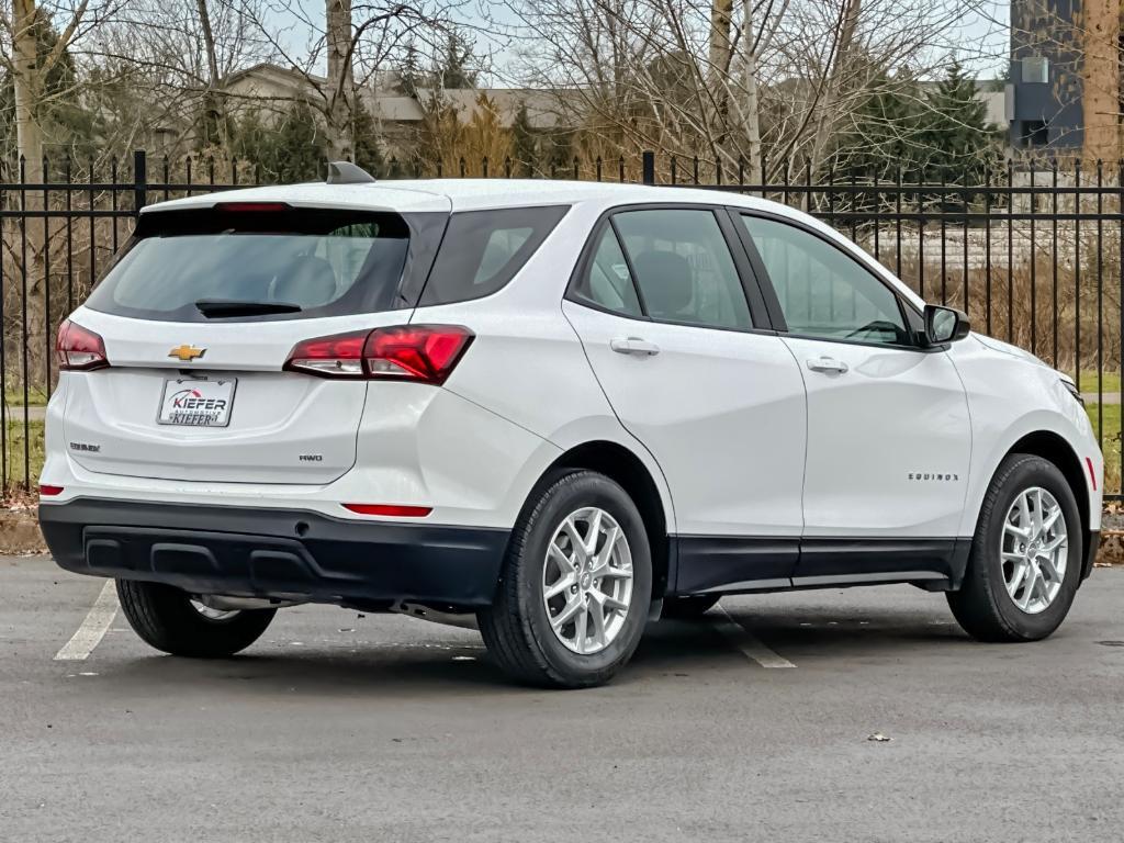 used 2024 Chevrolet Equinox car, priced at $20,976