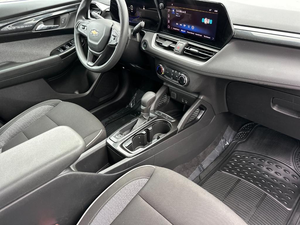 used 2024 Chevrolet TrailBlazer car, priced at $19,374