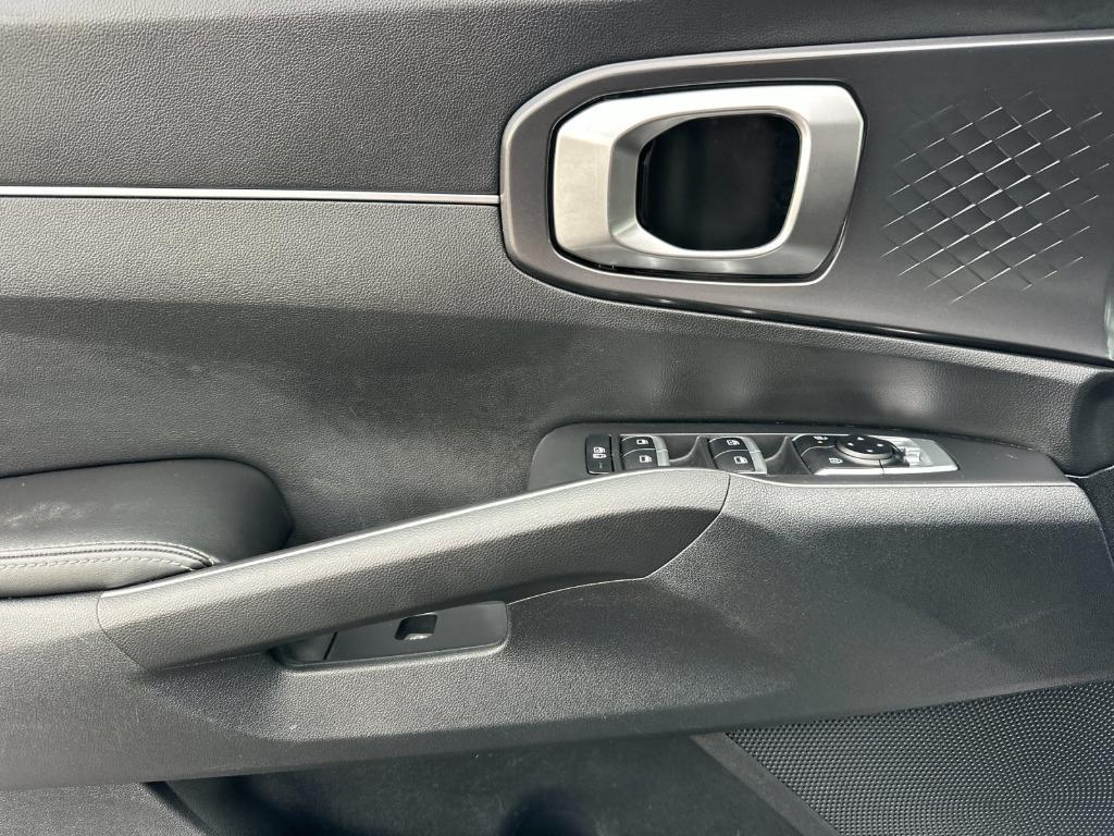 used 2024 Kia Sorento car, priced at $24,548