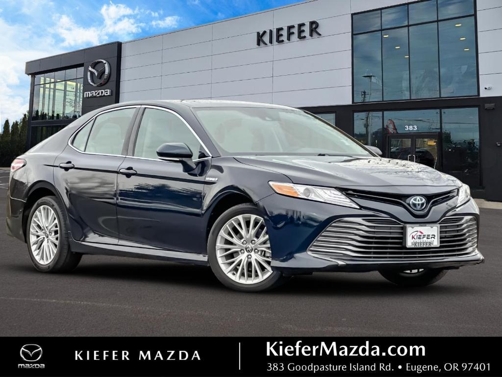 used 2020 Toyota Camry Hybrid car, priced at $25,895