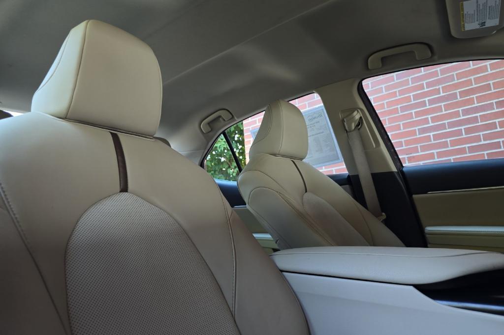 used 2020 Toyota Camry Hybrid car, priced at $25,895