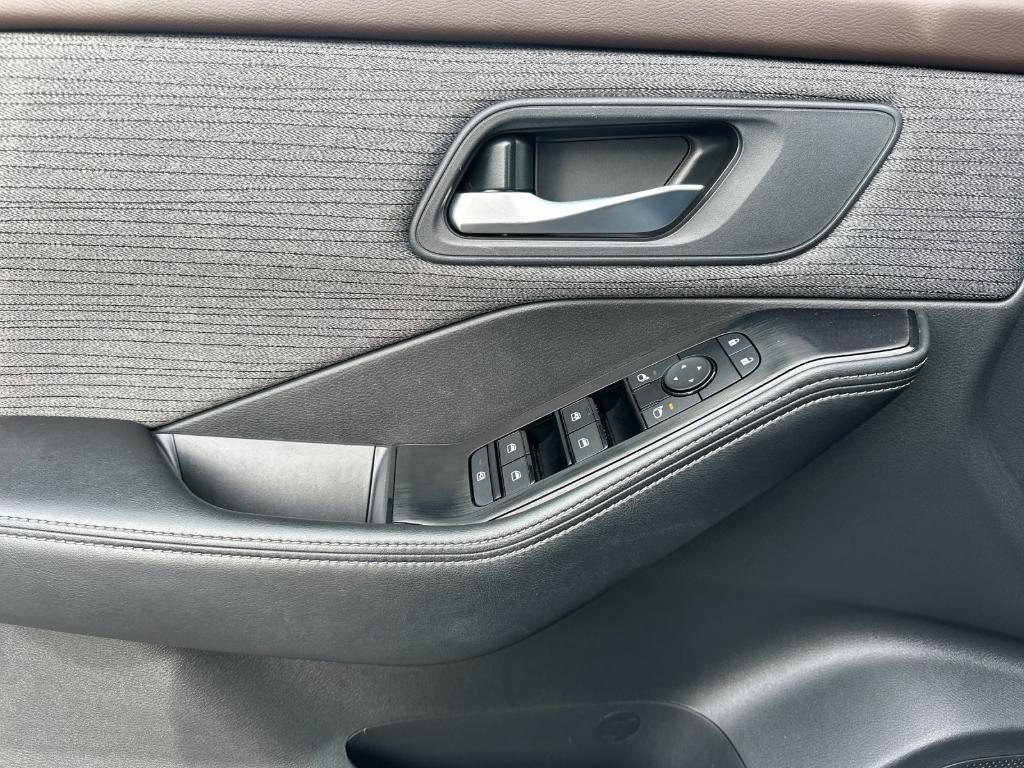 used 2023 Nissan Rogue car, priced at $18,285