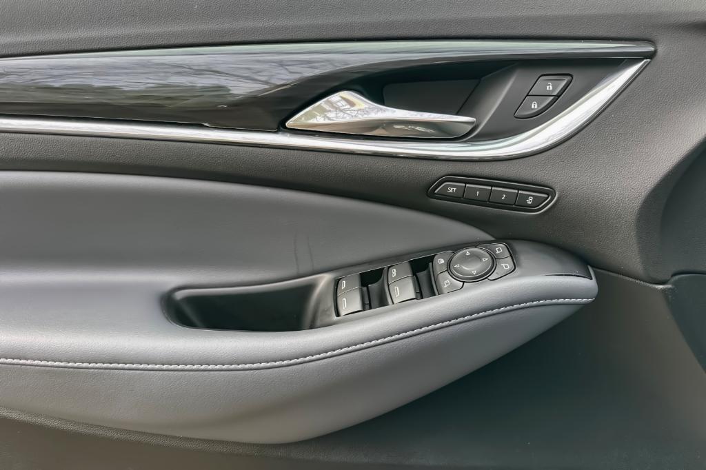 used 2024 Buick Enclave car, priced at $30,956