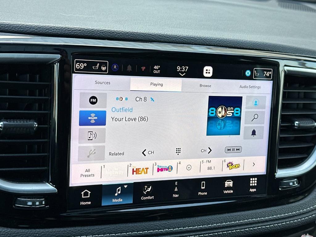 used 2023 Chrysler Pacifica car, priced at $25,248