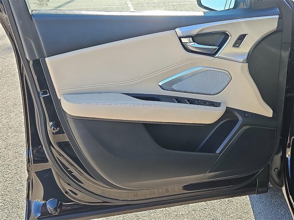 used 2023 Acura RDX car, priced at $35,777