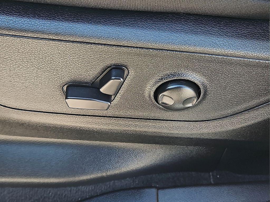 used 2025 Ram 1500 car, priced at $44,867