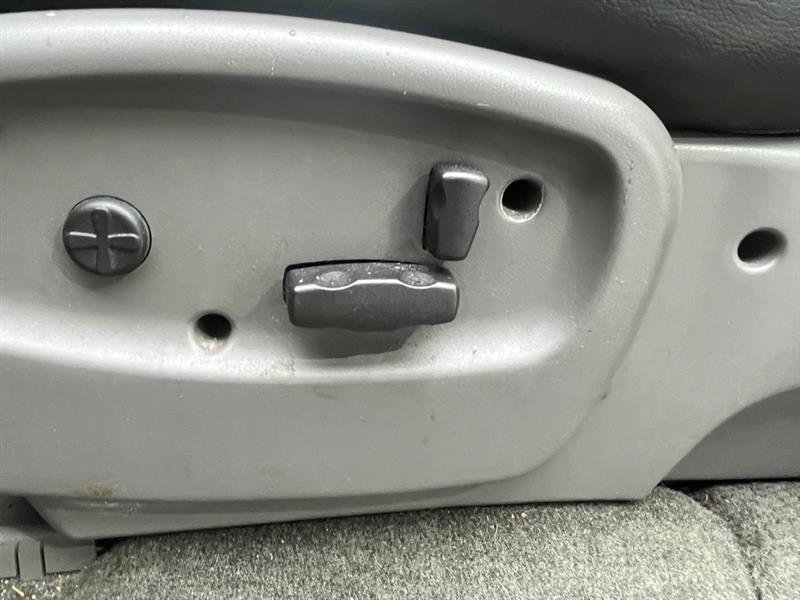 used 2002 Chevrolet TrailBlazer car, priced at $2,995