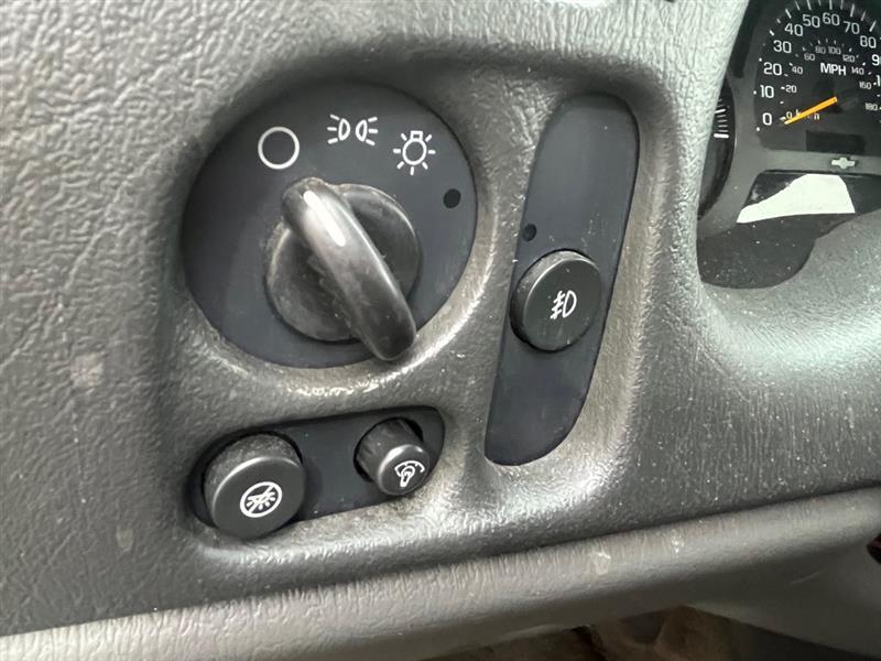 used 2002 Chevrolet TrailBlazer car, priced at $2,995