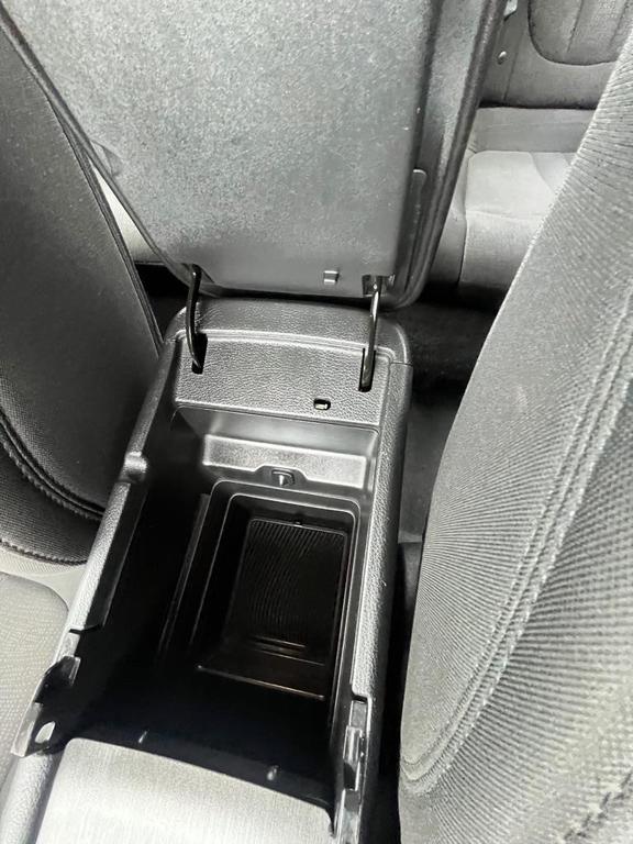 used 2015 Chrysler 200 car, priced at $7,995