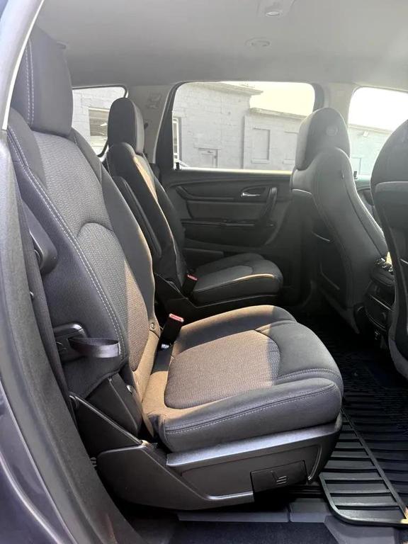 used 2014 Chevrolet Traverse car, priced at $7,995