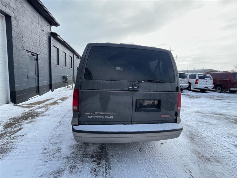 used 2003 GMC Safari car, priced at $5,495
