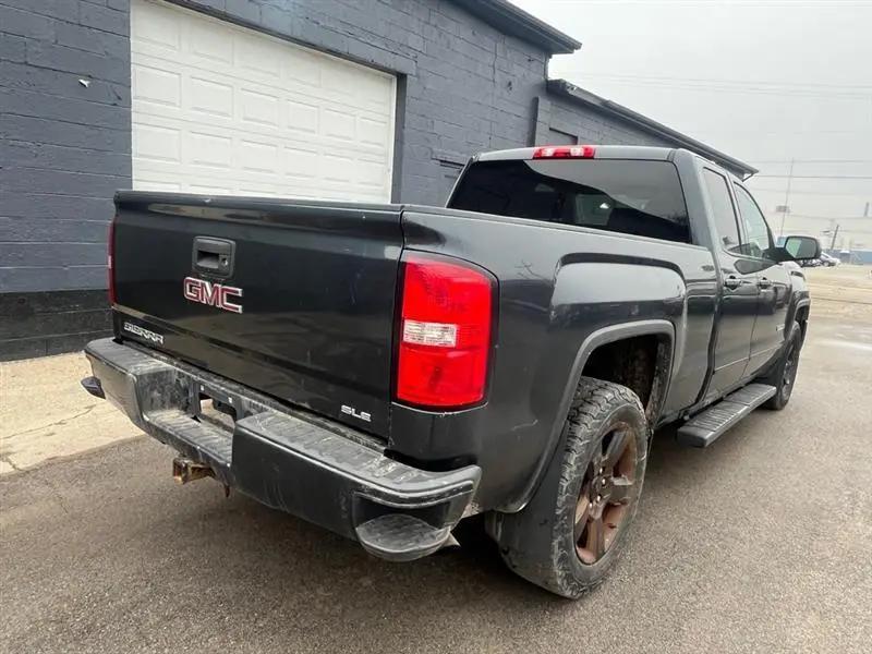used 2018 GMC Sierra 1500 car, priced at $19,995
