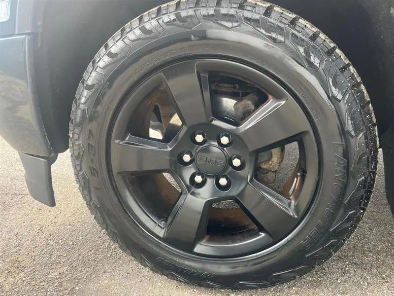 used 2018 GMC Sierra 1500 car, priced at $19,995