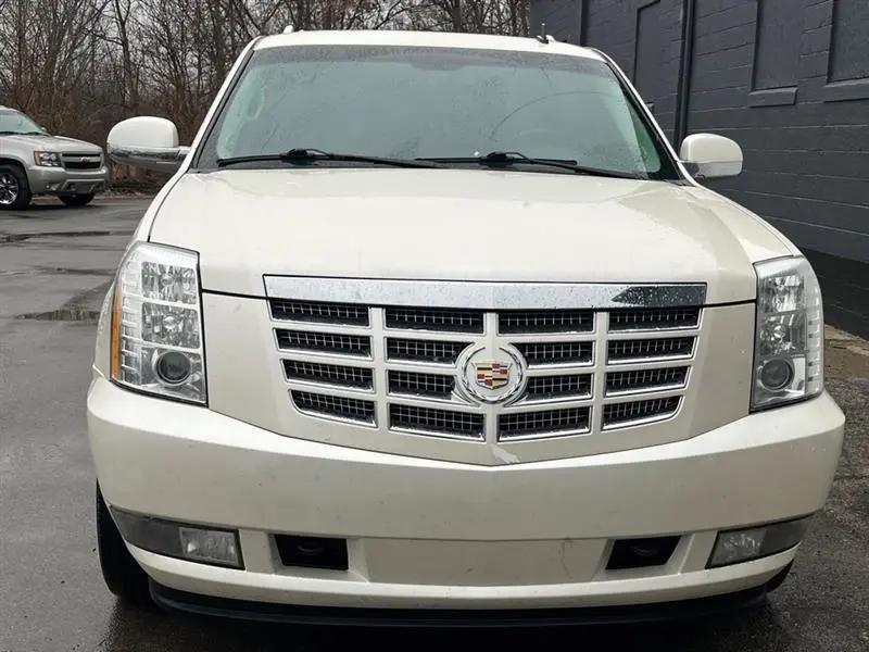 used 2013 Cadillac Escalade Hybrid car, priced at $9,995