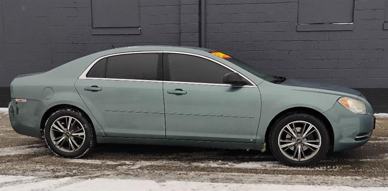 used 2009 Chevrolet Malibu car, priced at $3,495