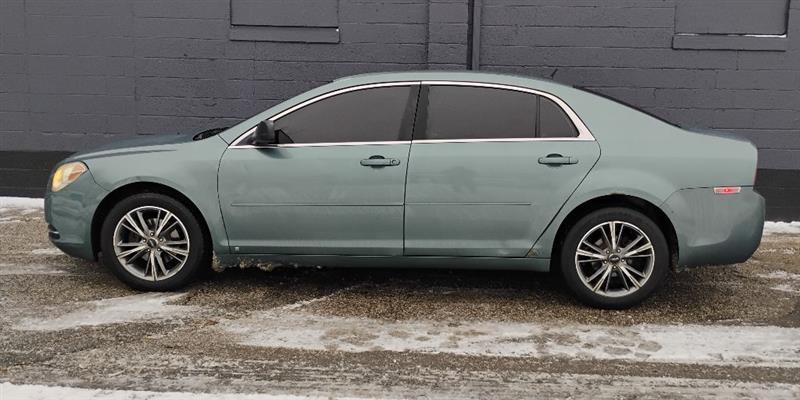 used 2009 Chevrolet Malibu car, priced at $3,495