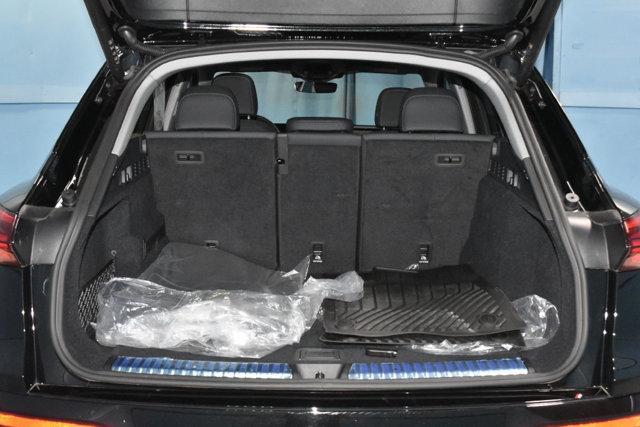 Audi Q5 view 25