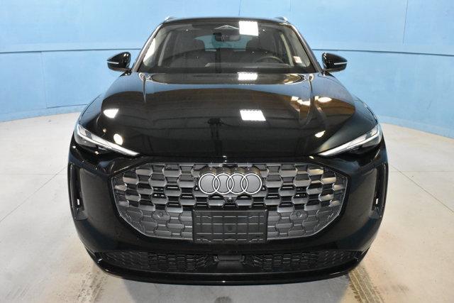 Audi Q5 view 21