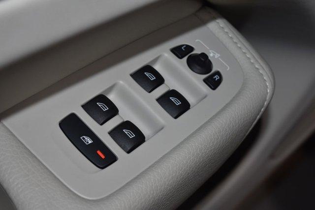 used 2022 Volvo XC60 car, priced at $29,795