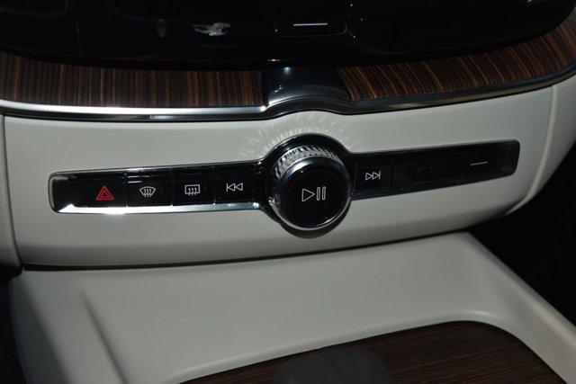 used 2022 Volvo XC60 car, priced at $29,795