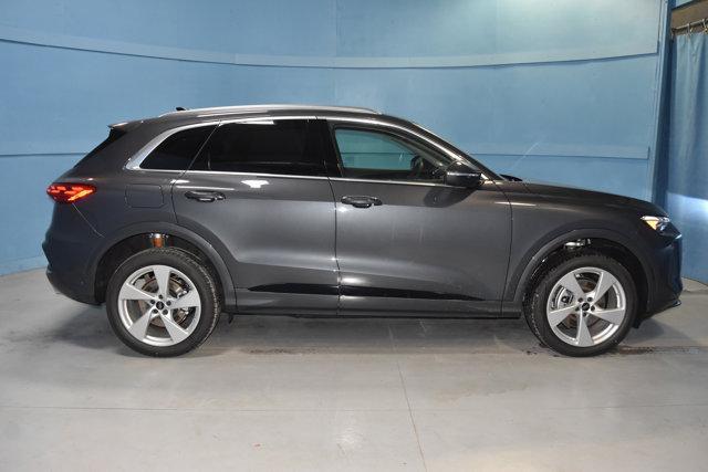 new 2025 Audi Q5 car, priced at $61,300