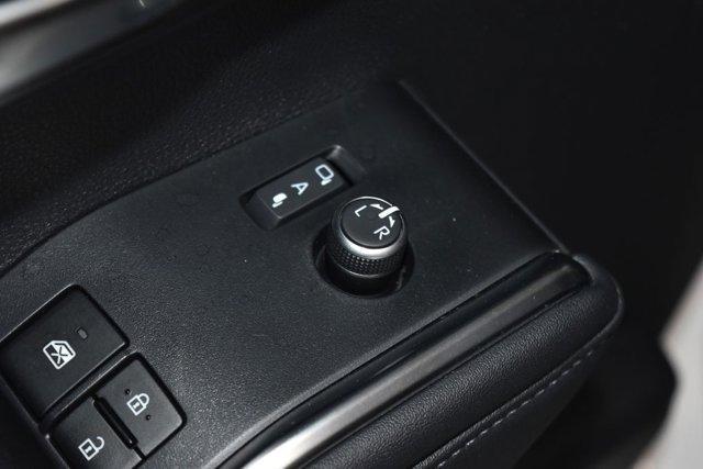 used 2023 Toyota Highlander Hybrid car, priced at $45,495