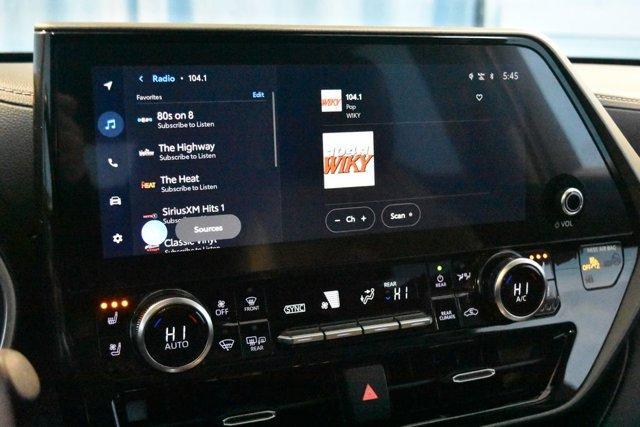 used 2023 Toyota Highlander Hybrid car, priced at $45,495