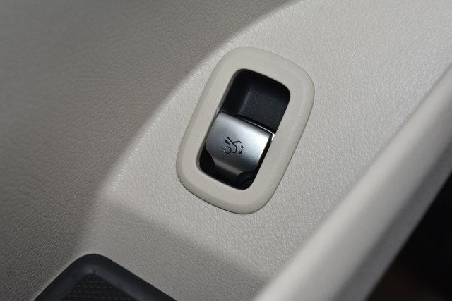 new 2026 Mercedes-Benz GLC 300 car, priced at $60,510