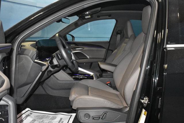 Audi Q5 view 7