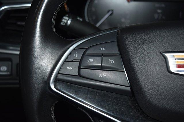 used 2022 Cadillac XT5 car, priced at $31,095