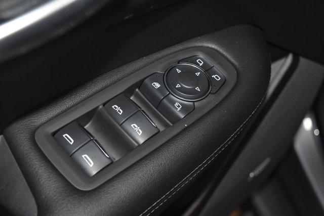 used 2022 Cadillac XT5 car, priced at $31,095