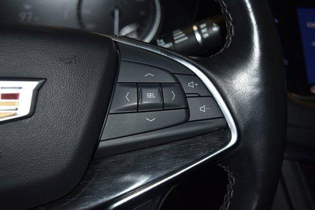 used 2022 Cadillac XT5 car, priced at $31,095