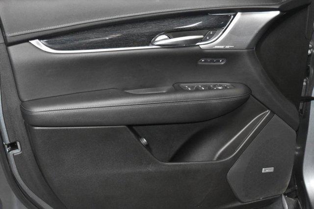 used 2022 Cadillac XT5 car, priced at $31,095