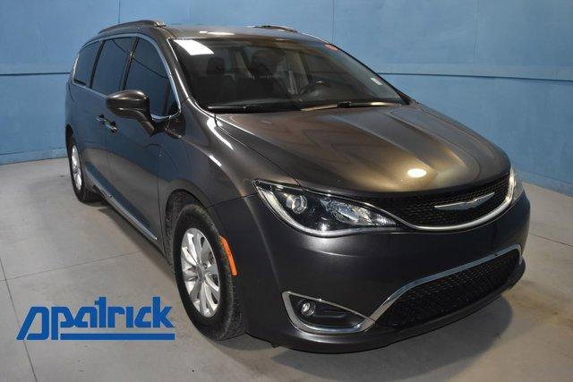 used 2017 Chrysler Pacifica car, priced at $10,995