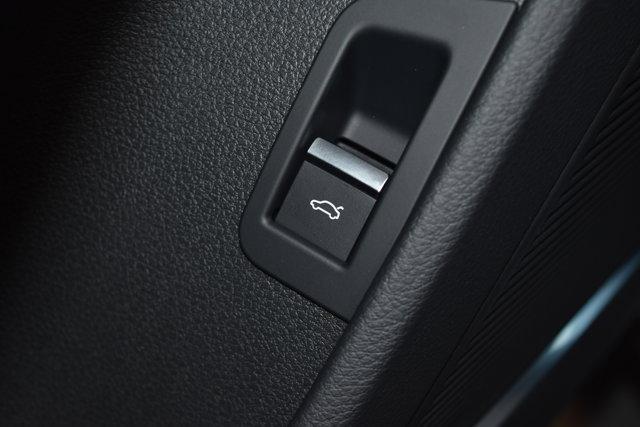 new 2026 Audi Q7 car, priced at $64,635