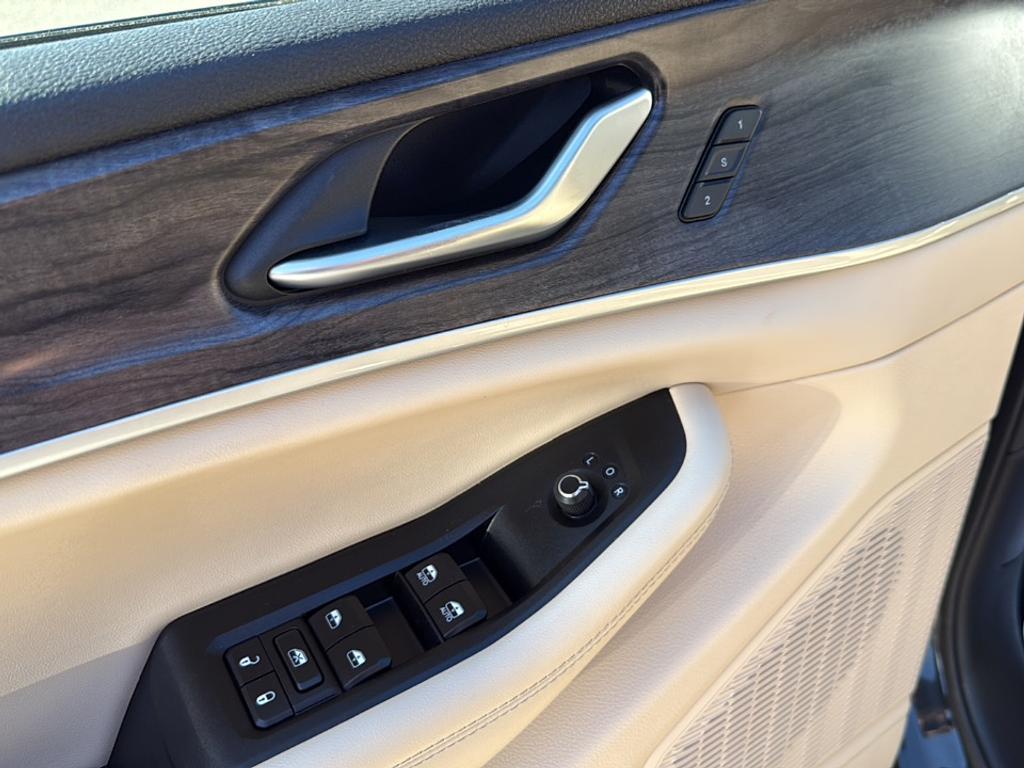 used 2023 Jeep Grand Cherokee L car, priced at $34,988