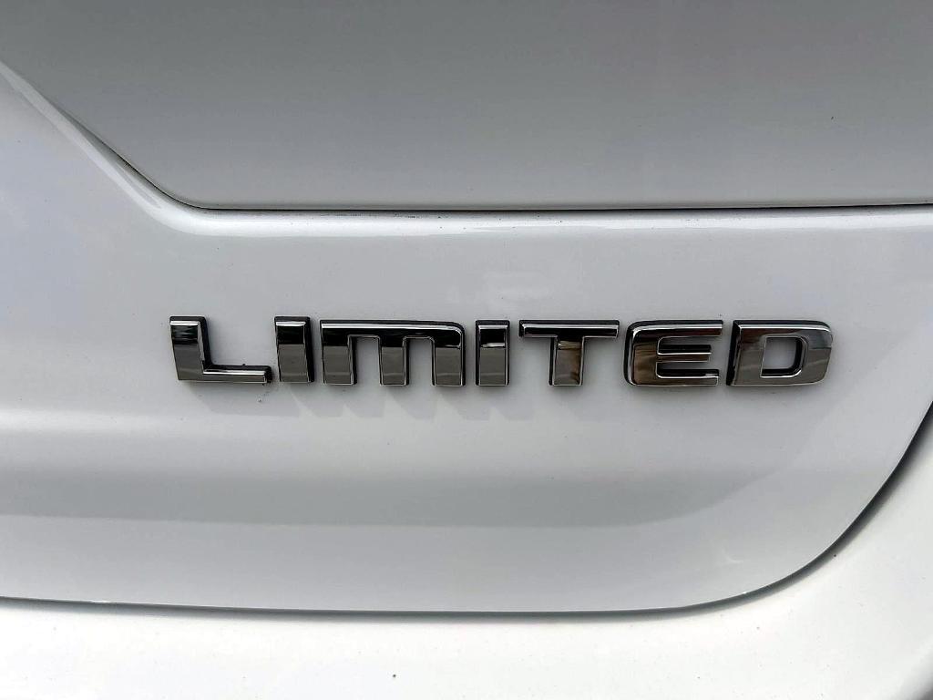 used 2023 Jeep Grand Cherokee car, priced at $34,788