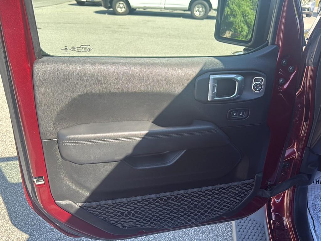 used 2021 Jeep Wrangler Unlimited car, priced at $32,477