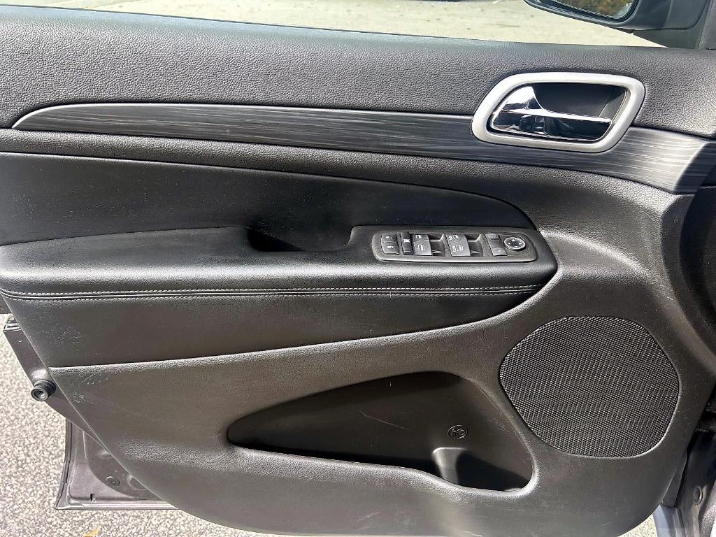 used 2021 Jeep Grand Cherokee car, priced at $23,988