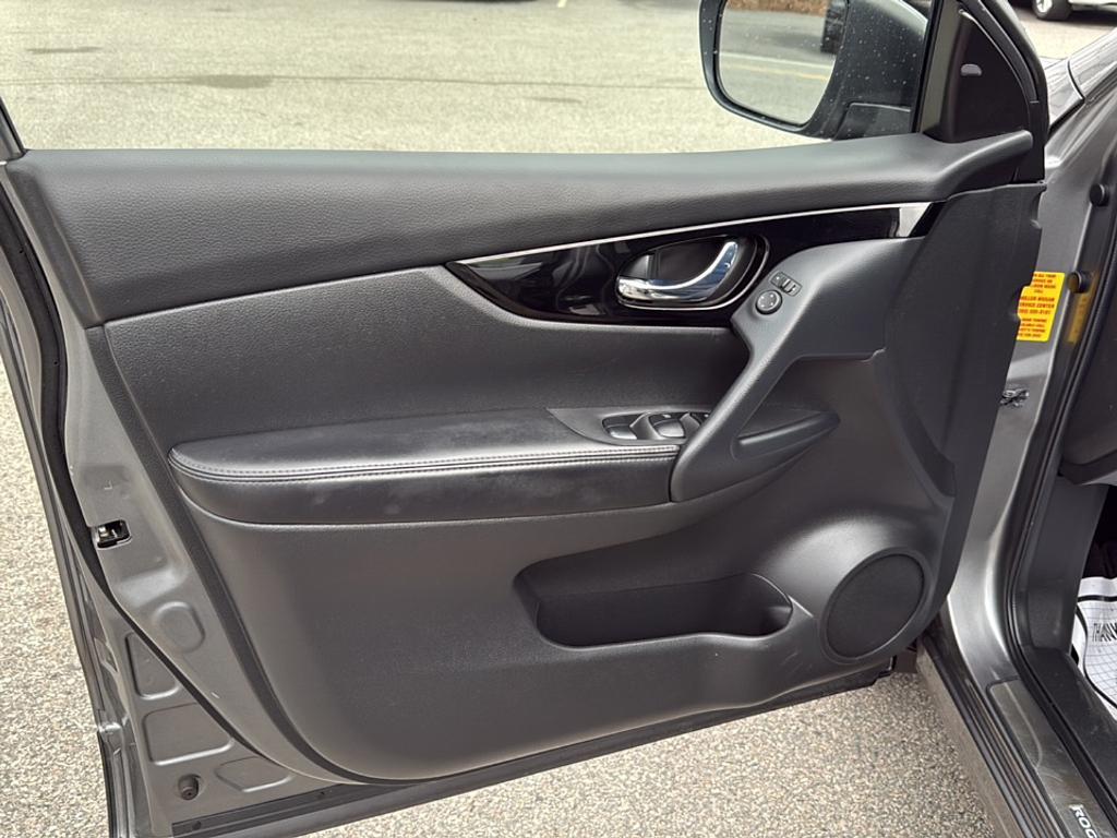 used 2021 Nissan Rogue Sport car, priced at $20,988