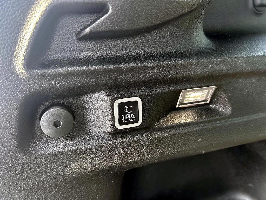 used 2023 Jeep Grand Cherokee L car, priced at $33,988